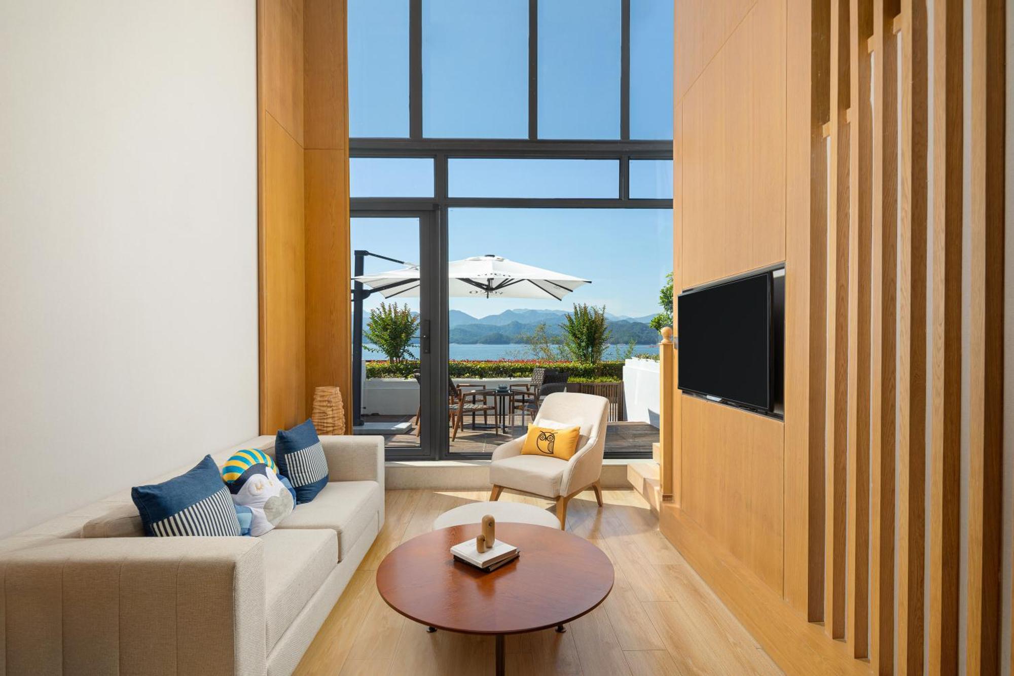 Voco Thousand Island Lake By Ihg Chun'an Exterior foto